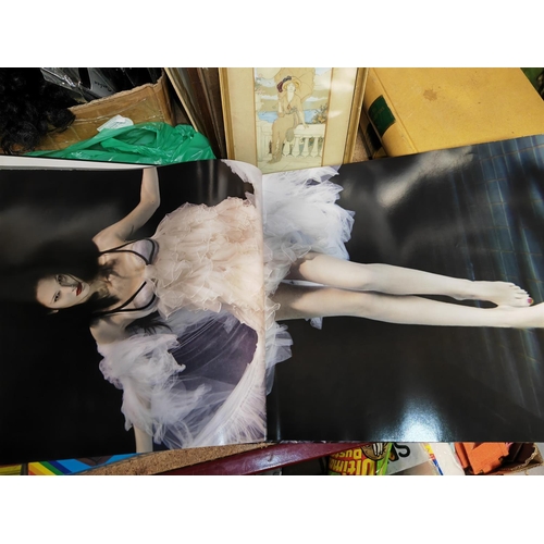 280 - Box Called Bazaar Australia