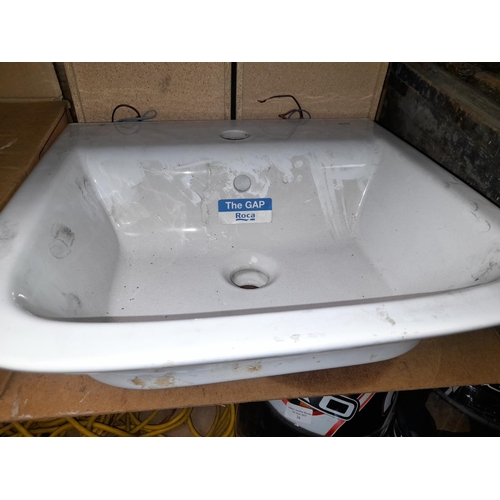 Lot 23        