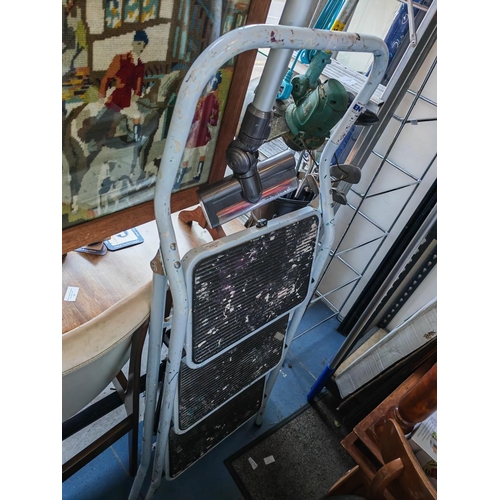 Lot 74        