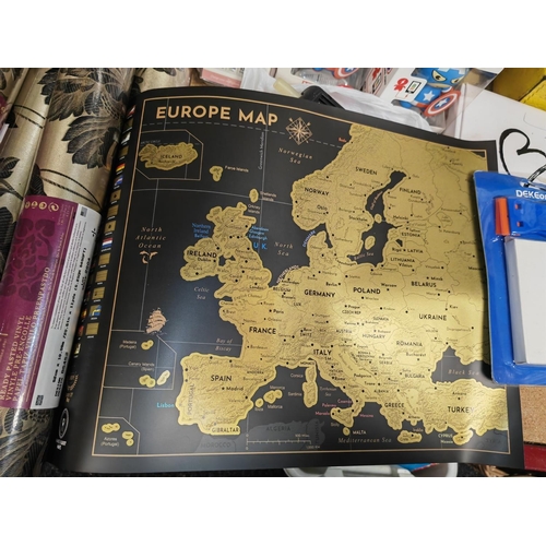 146 - 2 Maps Of The World And Europe In Box