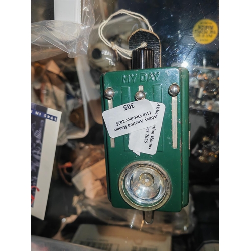 305 - Retro Cycle Lamp