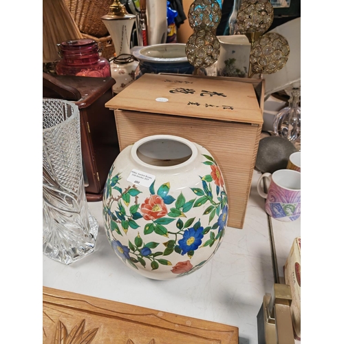 480 - Large Oriental Rose Patterned Vase In Wooden Box