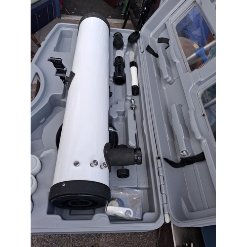 75 - Telescope In Case No Stand