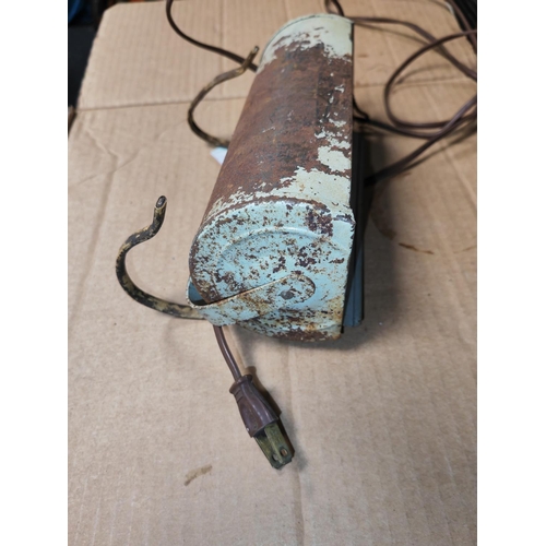 134 - Vintage Lamp Holder