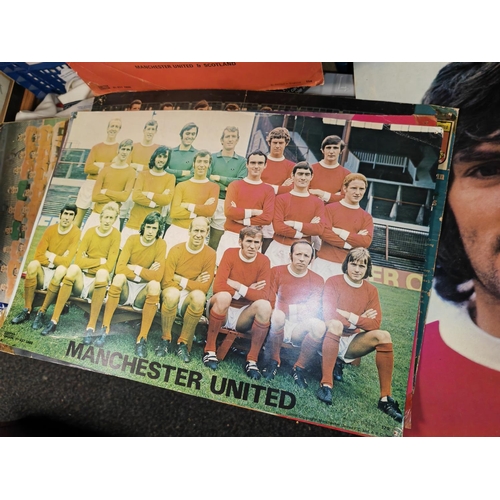 198 - Selection Of Pictures Of Manchester United Football Players Including George Best