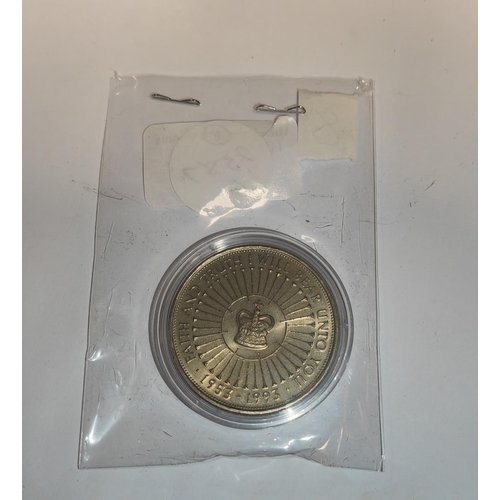 428 - Qe2 1993 40Th Anniversary £5 Coin