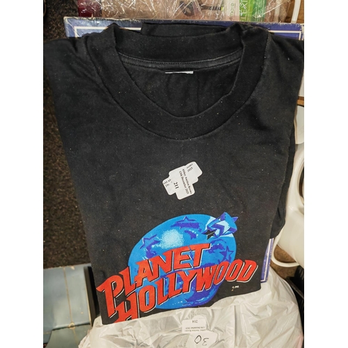 211 - Planet Hollywood T-Shirt Xl + 1997 Board Game