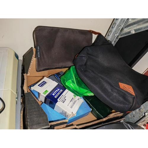218 - Men'S Cosmetics And Perfume Bundle And Travel Kit