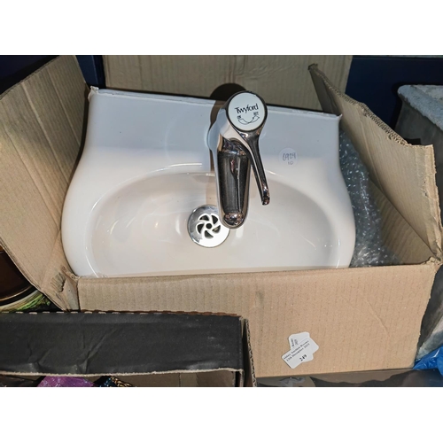 Lot 249       
