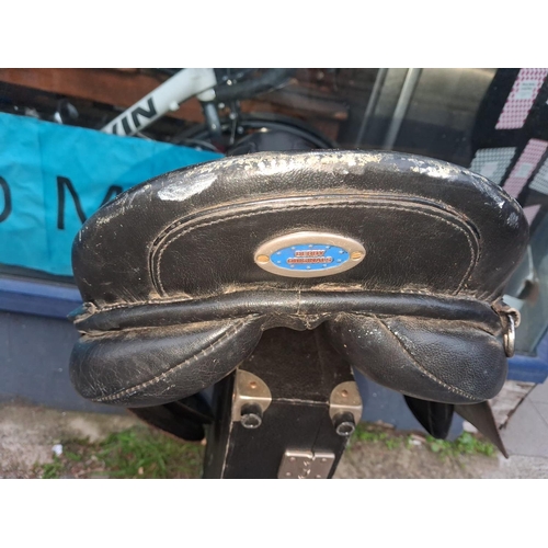 31 - Dc Derby Originals Horse Saddle