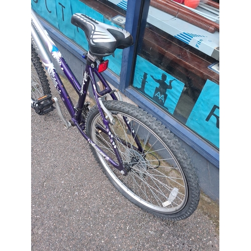 32 - Ammaco Mountaineers Ladies Bike Wheel Size 26