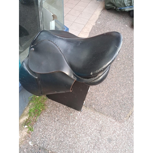 31 - Dc Derby Originals Horse Saddle