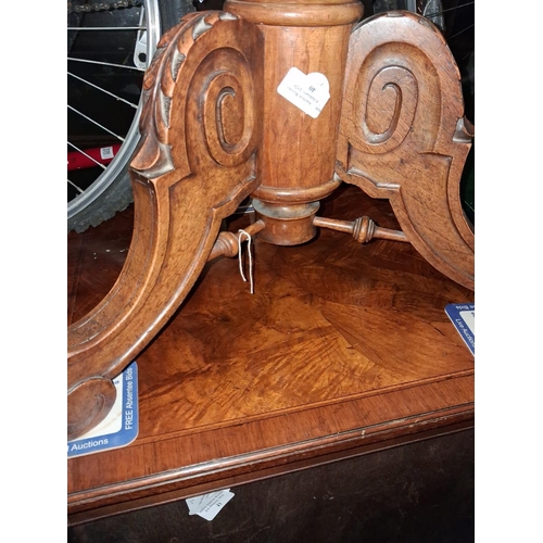 40 - Wind Up Piano Stool