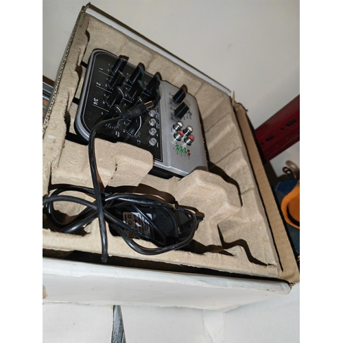 110 - Guitar Mixer Deck Plus A Dmx Recorder