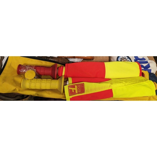 160 - Lineman'S Set Of Flags Orange/Yellow