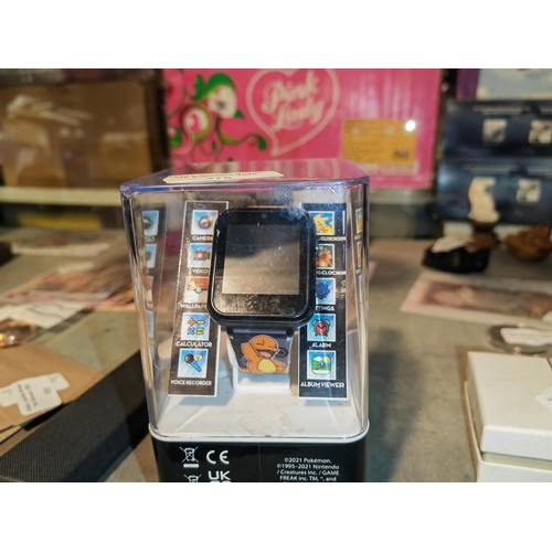 315 - Pokemon Interactive Watch Included Video Recorder, Camera Voice Recorder Calculator And More Mint/Bo... 