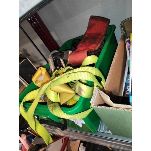 558 - 3 Sets Of Safety Harnesses