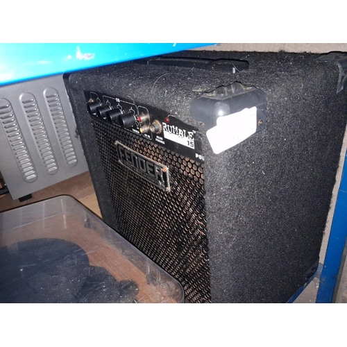 81 - Fender Base Amp