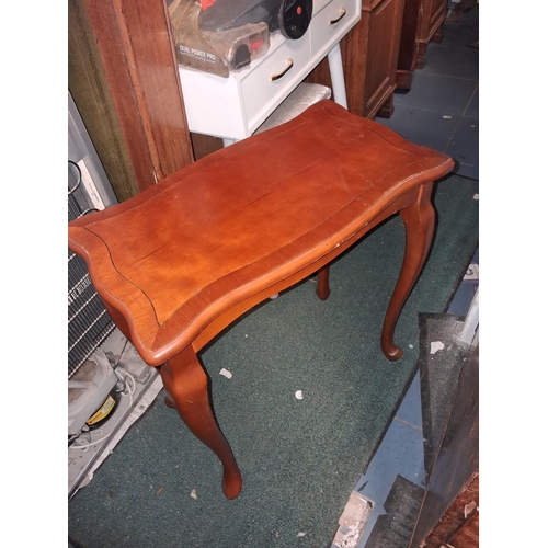 83 - Light Side Table