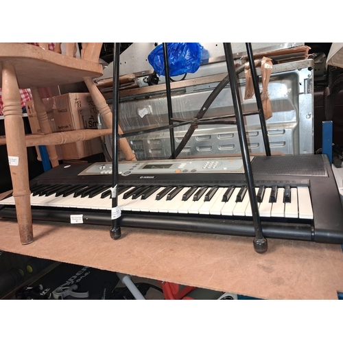 87 - Yamaha Electronic Keyboard Told Working By Vendor No Power Cable