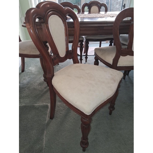 113 - Reprouction Wind Out Table With 2 Leaves And 6 Chairs