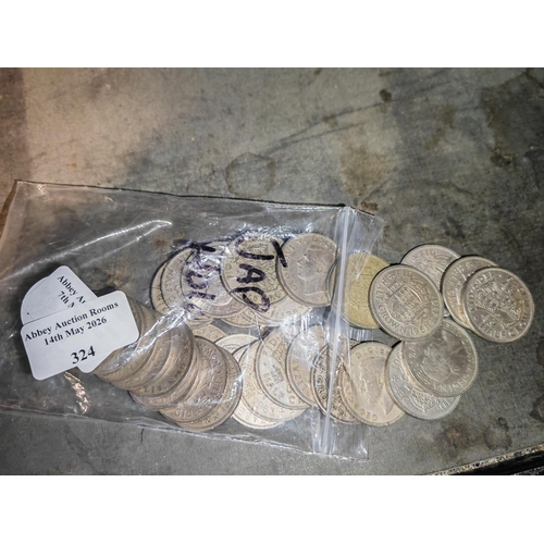 324 - 32 George 6Th And Que2 Half Crowns