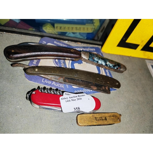 358 - Cut Throat Razor Plus 4 Pen Knives
