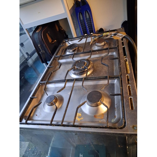 65 - Gas Smeg Range Cooker With Extractor Hood Needs Cleaning