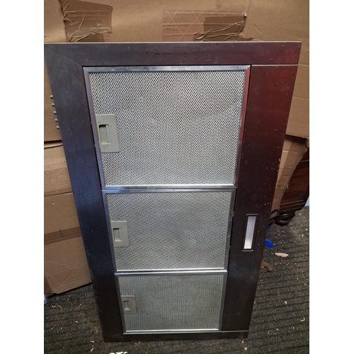 65 - Gas Smeg Range Cooker With Extractor Hood Needs Cleaning