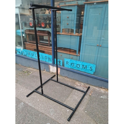 74 - Telescopic Pull Up Exercise Machine