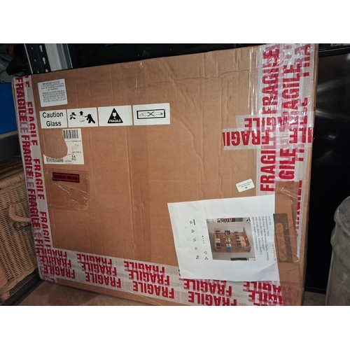 86 - Oak Finish Wall Mounted Display Cabinet 600Mm X 800Mm X 250Mm