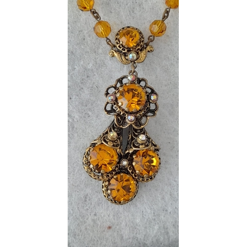 319 - Vintage 1920/30 Amber Colour Stones Necklace