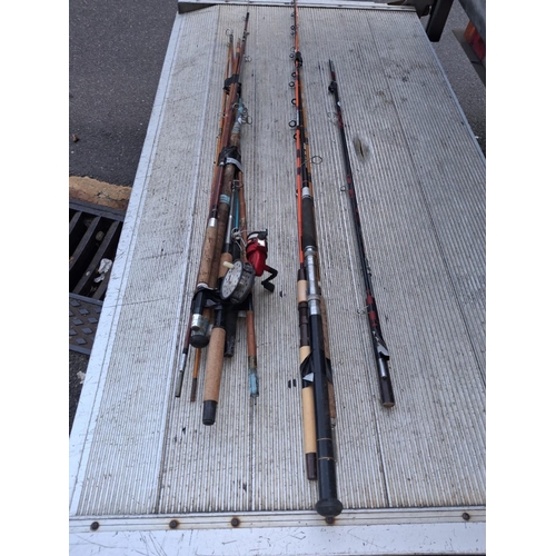 101 - Quantity Of Fresh Water Fishing Rods