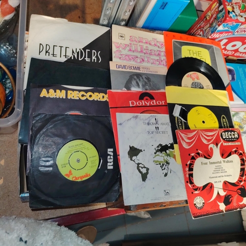 Box Of Single Records Including David Bowie, Status Quo, Pink Floyd Etc