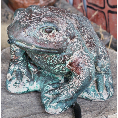 47 - Novelty reconstituted stone fountain in the form of a toad, green lustre paint, 24 x 28cm