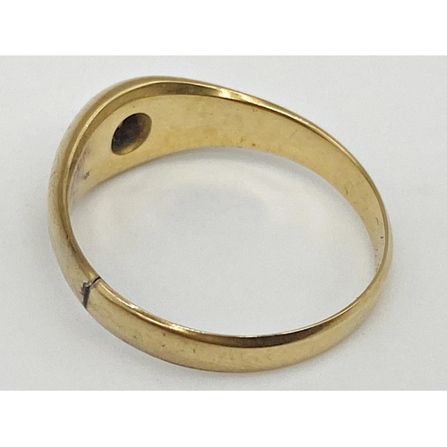 302 - 18ct gold gypsy ring set with a single .10ct diamond, size Q, 3.9 g approx.