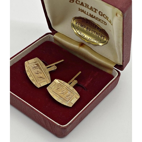 315 - A pair of 9ct gold cufflinks by Swivlink. Weight 14.14 g approx.