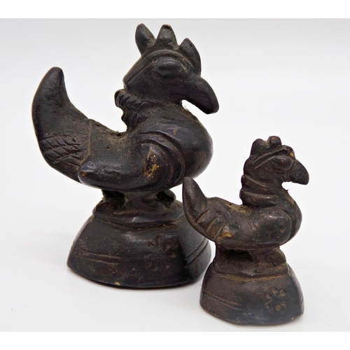 87 - Graduated pair of Chinese bronze scroll weights in the form of cockerels, 6.25 & 3.75cm high respect... 