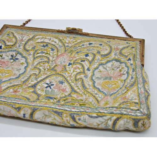 494 - Good quality vintage ladies purse, with gilt clasp and hand embraided Islamic type decoration, 14 x ... 