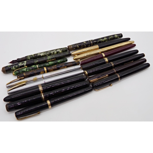 162 - Collection on 18 vintage fountain pens all with 14k nibs, include Waterman, Swan, Sheaffer etc