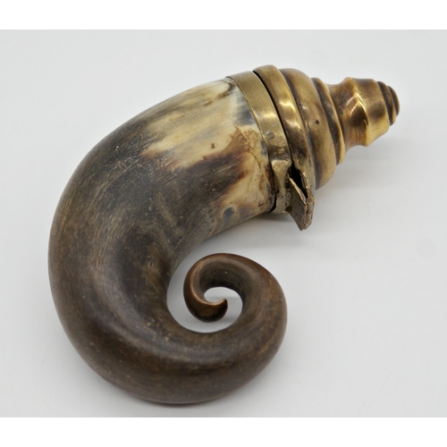 174 - Scottish horn snuff mull with brass hinged lid, 11cm long