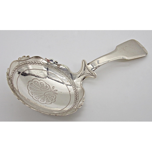 280 - George III silver caddy spoon, fiddle handle and bowl engraved with a scallop shell, maker Thomas Ja... 