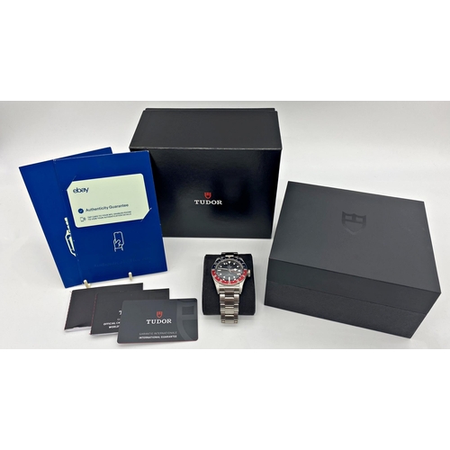 467 - Tudor 'Black Bay' GMT Chronometer automatic stainless steel gents wristwatch, 41mm case, Pepsi bezel... 