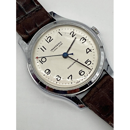 447 - A new old stock Ingersoll stainless gents wristwatch, 34mm case, with original Ingersoll strap