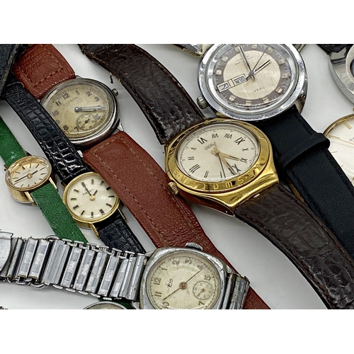 453 - An interesting selection of 29 gents and ladies vintage wrist watches, to include Omega, Tissot, Ham... 