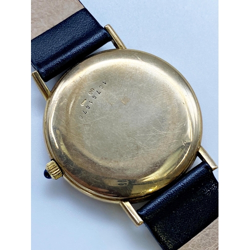 413 - Vintage Longines quartz 9ct gold gents wristwatch, 35mm case, gilt dial with gilt hands and baton ma... 