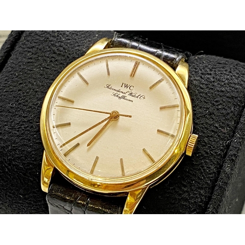 399 - Vintage International Watch Company (IWC) Schaffhausen 18ct gents dress watch, 37mm case, champagne ... 