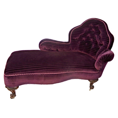 528 - Early Victorian chaise longue, button velvet upholstery and good carved legs on casters