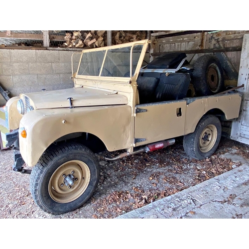 2 - Land Rover Series 1 934AYC, 1958, beige (Desert yellow), flat bed back with safari seats and canopy,... 