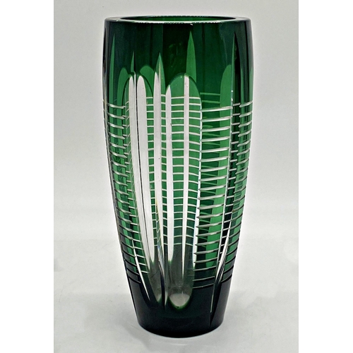 15 - Good quality emerald green crystal glass vase, 27cm high